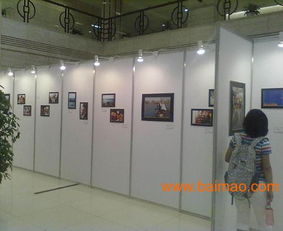 北京鋁合金八棱柱展架租賃與PVC掛畫書畫展板租賃服務全解析